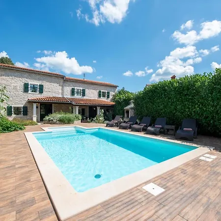 Cala Villa *
